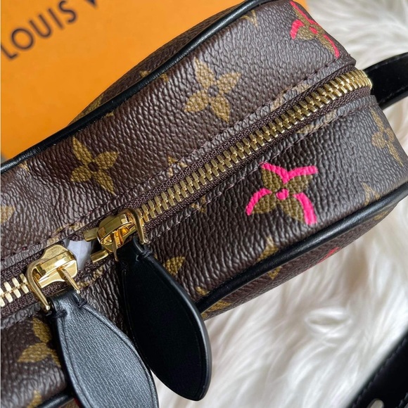 New!! Louis Vuitton Limited Edition Sac Coeur Heart Bag - Picture 15 of 16